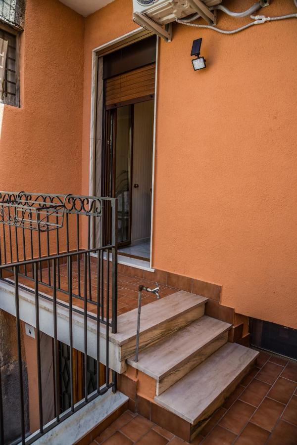 B&B Cortile Aurora Bronte Exteriér fotografie